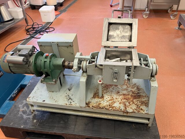 Lab Z-arm mixer CN NH-2