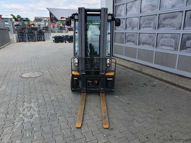 Frontstapler JUNGHEINRICH EFG 215 / Triplex: 4.25m! / SS / nur 1.368h!