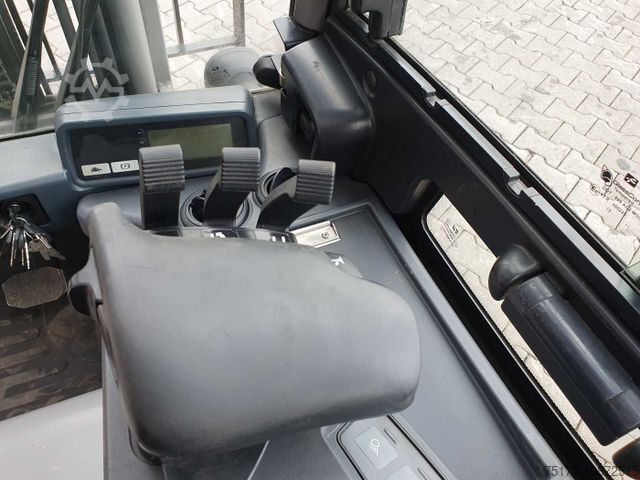 Frontstapler JUNGHEINRICH EFG 215 / Triplex: 4.25m! / SS / 4.297h!