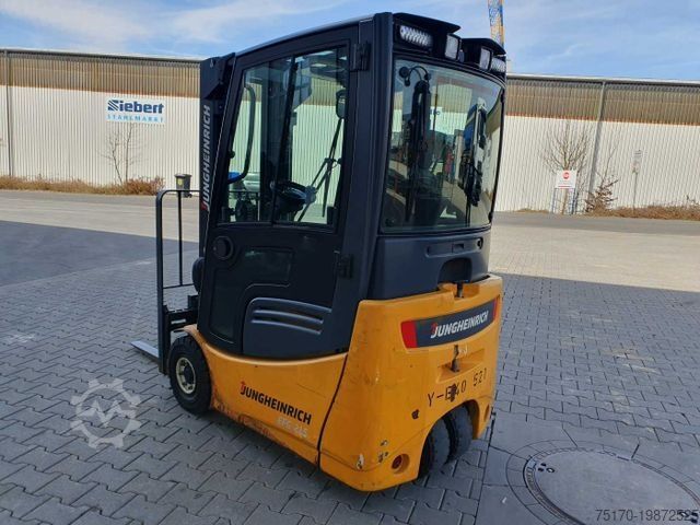 Frontstapler JUNGHEINRICH EFG 215 / Triplex: 4.35m! / SS / nur 2.054h!