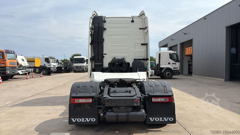 Standard tractor Volvo FH 460 (CHASSIS 2015 / PERFECT CONDITION / CLEA...