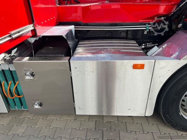 Spezial-LKW MAN MAN 8x4 mit F1150RA.2.28 L616 Winde