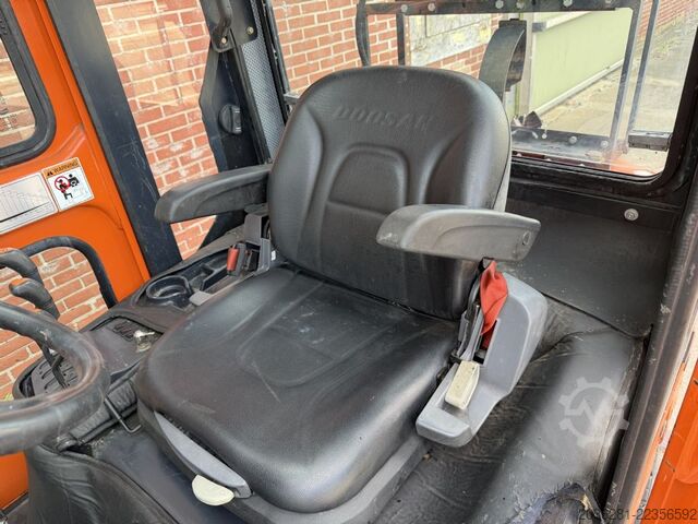 Treibgasstapler Doosan G30E-5