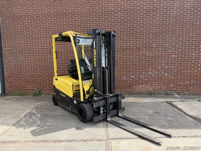 Elektro 4 Rad-Stapler Hyster J2.0XN LWB