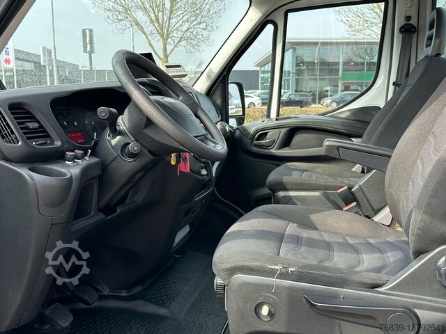 Lifting platform Iveco Daily 35S12 werkhoogte 12 meter APK 17-01-2026