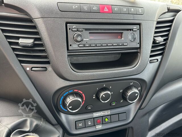 Lifting platform Iveco Daily 35S12 werkhoogte 12 meter APK 17-01-2026