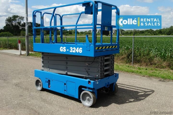 Scissor lift Genie GS 3246 | 2012