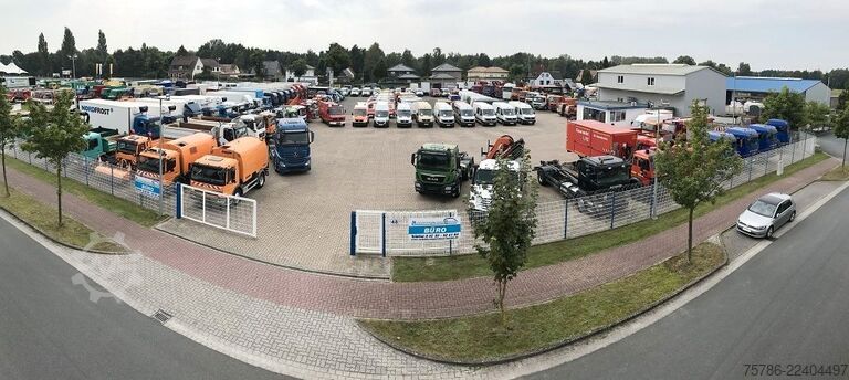 Tipper van VOLKSWAGEN Crafter 35 L2 4x4 MOTION/ Schoon Kipper/ AHK/ AC