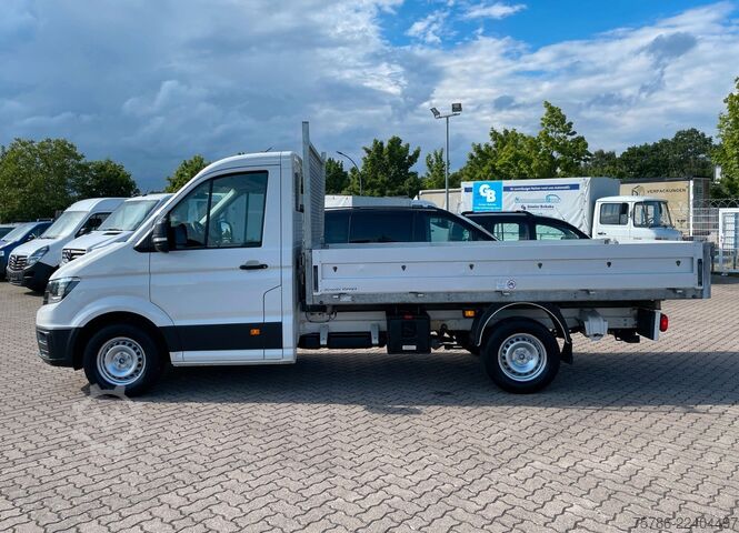 Tipper van VOLKSWAGEN Crafter 35 L2 4x4 MOTION/ Schoon Kipper/ AHK/ AC