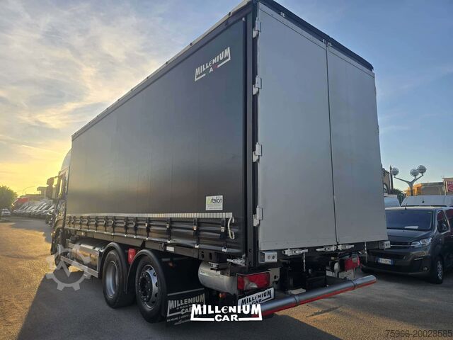 Truck with flatbed and tarpaulin Iveco STRALIS 460NP 12/2019 CENTINATO 7,40