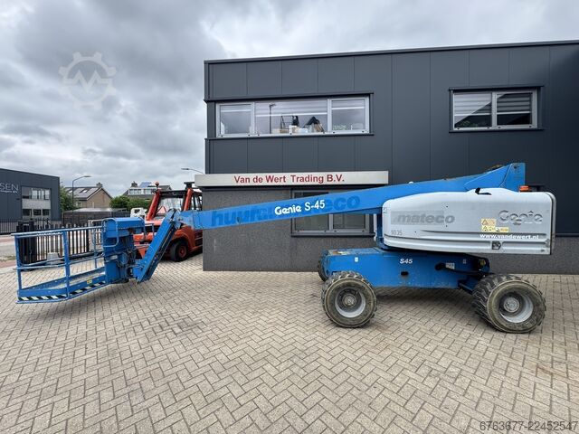 GENIE S-45 Telescopic boom lift / boom lift 4x4 DEUTZ DIESEL 4690 hours 15.7M Working height 2014 GENIE S-45 Telescoop hoogwerker / boomlift  4x4 DEUTZ DIESEL 4690uur  15,7M Werkhoogte 2014