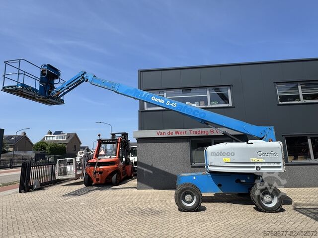 GENIE S-45 Telescopic boom lift / aerial work platform 4x4 DEUTZ DIESEL 4925 hours 15.7m Working hei GENIE GENIE S-45 Telescoop hoogwerker / boomlift  4x4 DEUTZ DIESEL 4925uur 15,7M Werkhoogte 2014