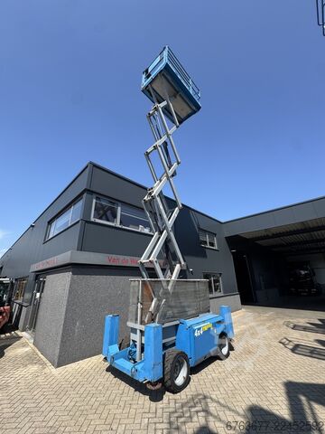 Genie GS 3268 RT Scissor Lift / Work Platform, 12m working height, 4x4, Kubota DIESEL, year 2007 GENIE GS 3268 RT  Hoogwerker / Arbeitsbuhne 12mtr werkhoogte 4x4 Kubota DIESEL 2007
