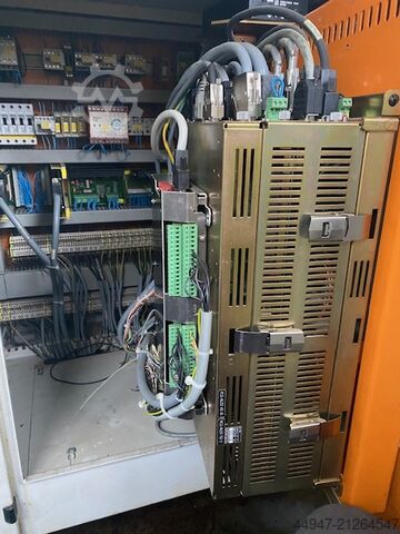 5 Achsen Bearbeitungszentrum MIKRON 74 VH