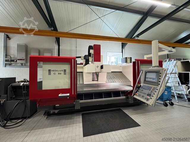 Vertikales Bearbeitungszentrum Hedelius C 80-2300