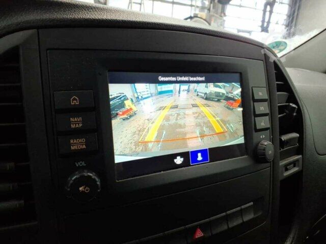 Sonderausbau-Transporter Mercedes-Benz eVito 112 KA,lang,Navi,Klima,Tempomat