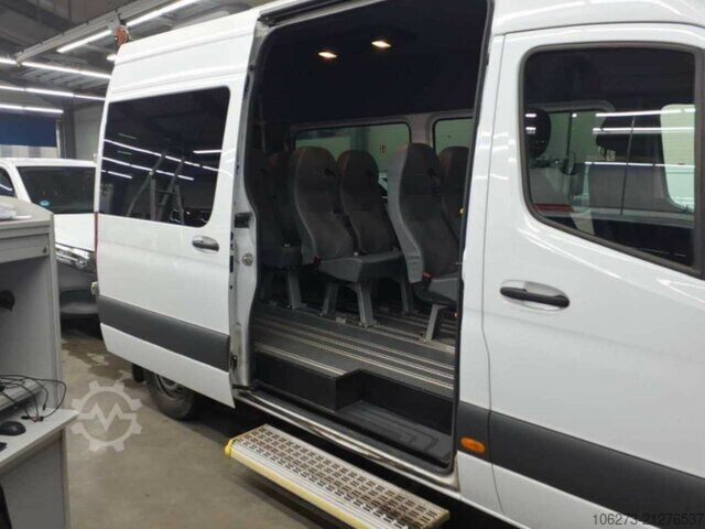 Kleinbus Mercedes-Benz Sprinter 317 CDI Kombi,Rollstuhllift,8Sitze