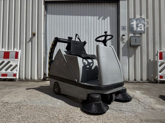 Aufsitzkehrsaugmaschine CLEANsweep CS 5110 EH Aufsitzkehrsaugmaschine
