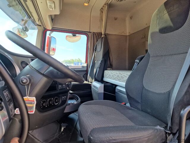 Loading platform DAF XF 410 6x2 SpaceCab - Flatbed - Euro 6 + 2 axle...