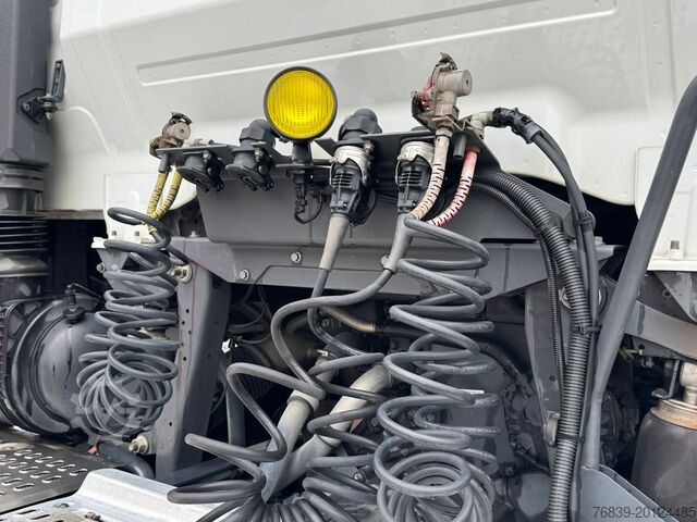 Hazardous substances Iveco Stralis AS440S46 ADR Retarder