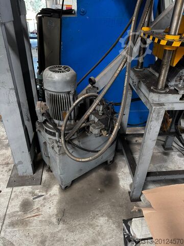 Fertigungslinie für Straßenleitplanken Chengxing Machinery