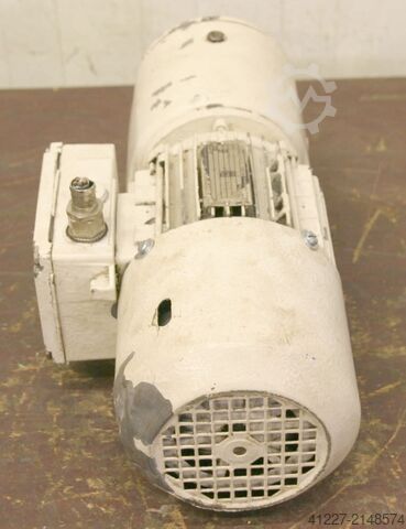 Geared motor 0.55 kW 70 rpm SEW Eurodrive R40DT17102BGZ