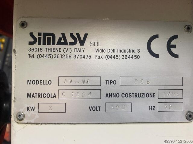 Hydr. Ausklinkmaschine mit Verstellung des Winkels, Winkelschere, Ausklinkpresse, Ausklinkschere SIMASV AV 220-6PA