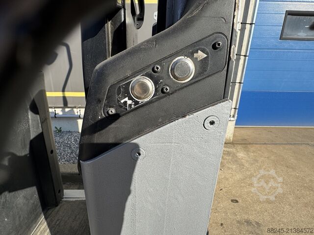 VS-22574-1 Electric tow tractor Still LTX50 STILL LTX50