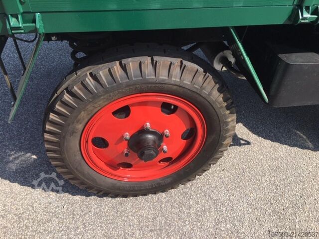 Sonstige Mercedes-Benz Unimog U 401 Oldtimer