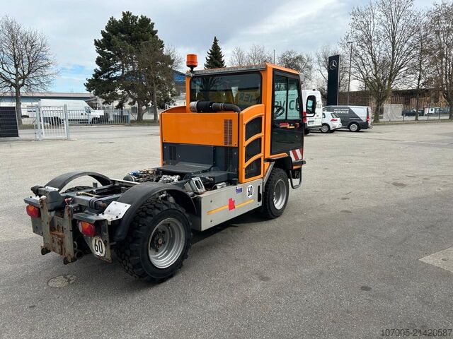 Customized van  Boki Kiefer HY1252 Transporter Kleinfahrzeug