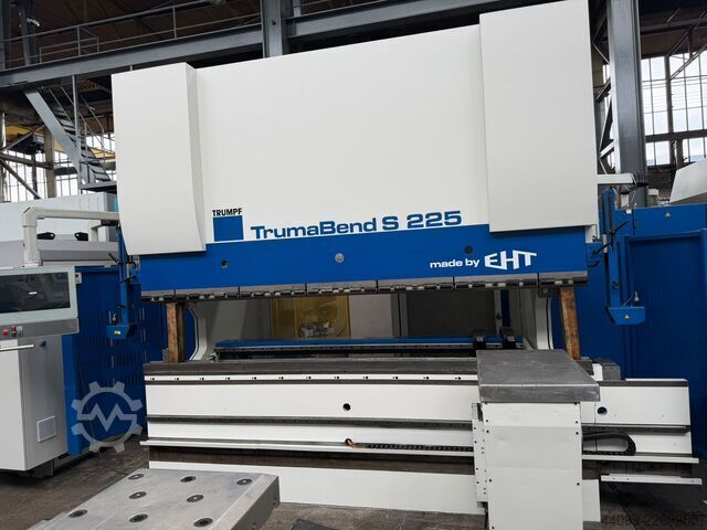 Laserschneidmaschine TRUMPF TrumaBend S 225-30
