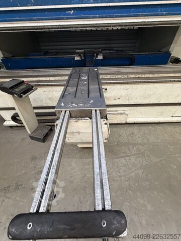 Laserschneidmaschine TRUMPF TrumaBend S 225-30