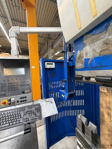 Laserschneidmaschine TRUMPF TrumaBend S 225-30