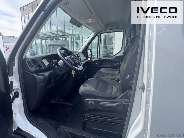 High top van IVECO 35S14A8V, Fahrersitz hydraul. Rückfahrkamera