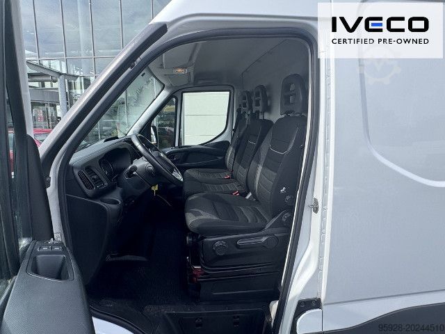 High top van IVECO 35S14A8V, Fahrersitz hydraul. Rückfahrkamera