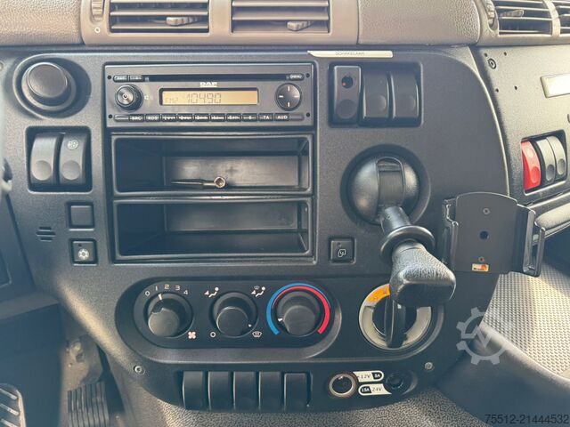 Koffer DAF CF 65.220 / Tail Lift / Euro 5 / Klima / NL Truck