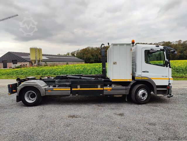 Hook arm system Mercedes-Benz Atego 1218 Containersystem / Hooklift Hyvalift