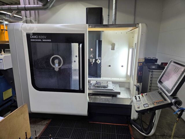 Vertikales Bearbeitungszentrum Maho DMC 835 V