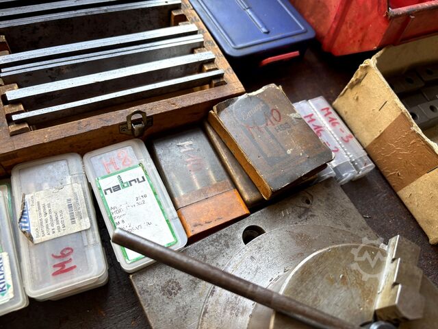 Workbench with contents BOTT nan