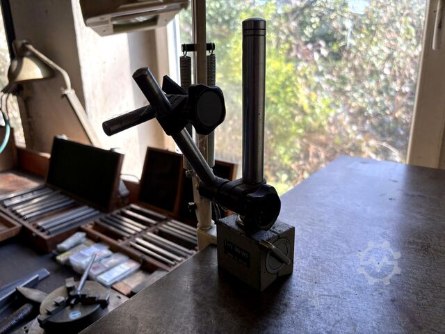 Workbench with contents BOTT nan