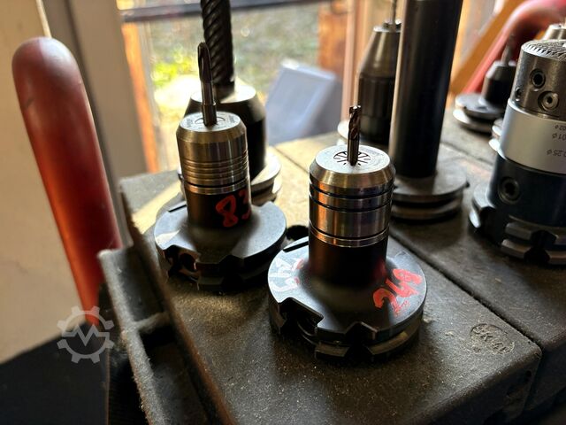 Lot of SK 40 tool holders nan nan