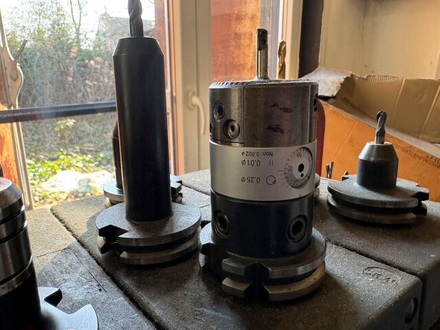 Lot of SK 40 tool holders nan nan