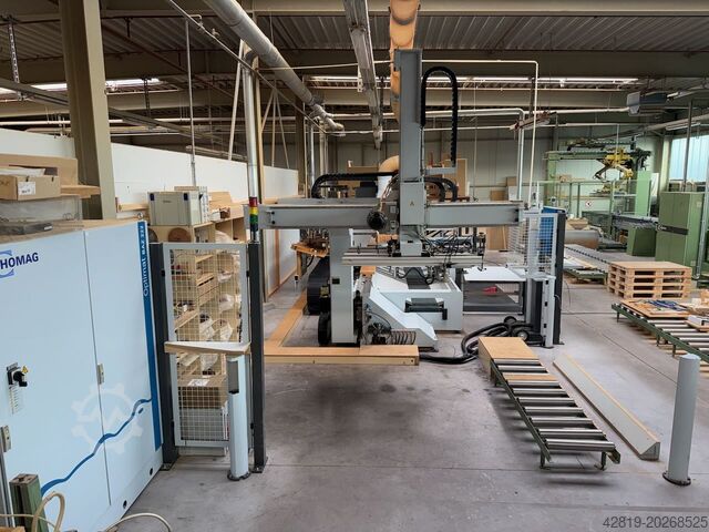 CNC machining center Homag BAZ 322 / 40 / K with edge banding