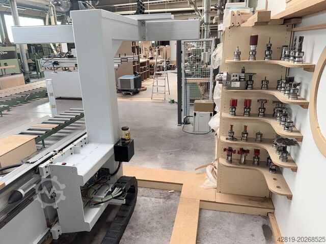 CNC machining center Homag BAZ 322 / 40 / K with edge banding