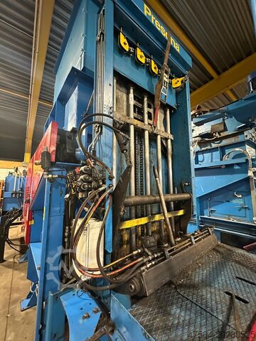 Baler with cross binding Presona LP 85 VH2