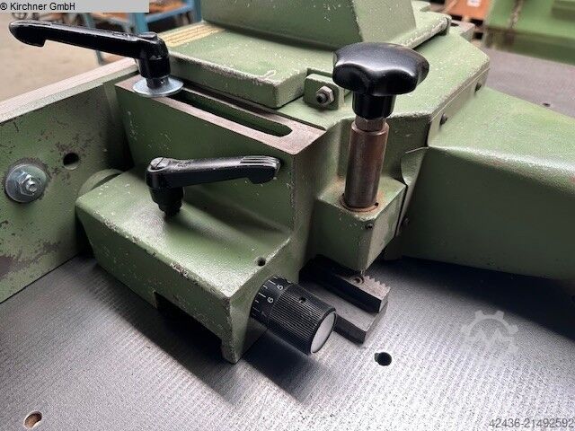 Schwenkspindelfräse BÄUERLE SFM2