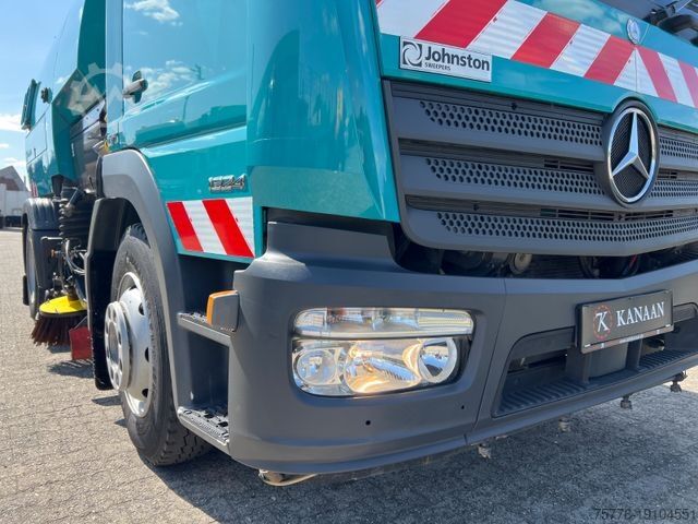 Road sweeper MERCEDES-BENZ 1324 Atego Johnston  VS651   154TKM  Euro6c