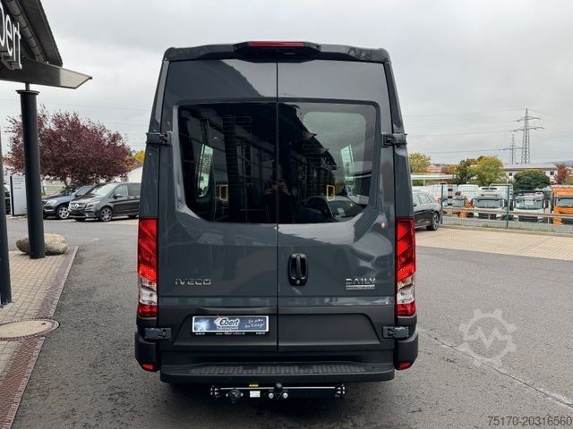 Panel van IVECO Daily 35S18HA8 3.0L *R3.520mm*AHK*2xSchiebetür*