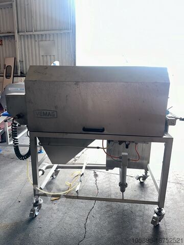 Vemag burger machine for home style burgers. Vemag FM250