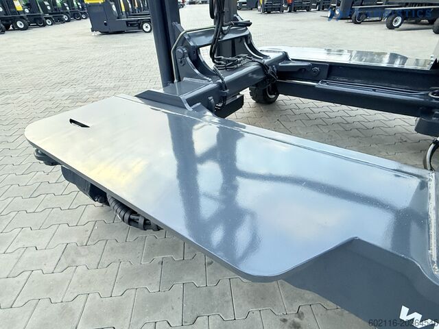 Four-way forklift Combilift C4500 DIESEL DUPLEX WIDE FORK POSITIONER